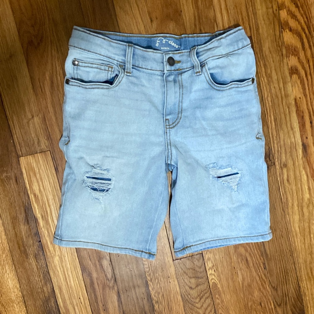 Never worn. Boys Jean short. Medium-8
